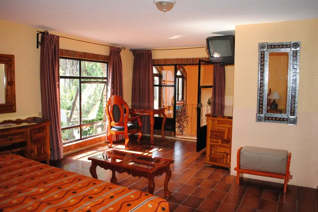 جناح، Hotel Posada La Casona de Cortes 2/5