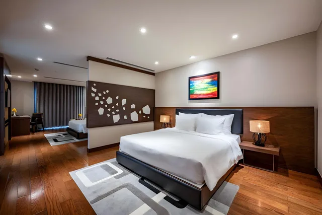 غرفة غراند عائلية بسريرين كينج، Malibu Hotel 2/2