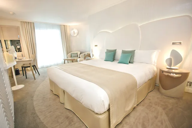 Classic, Twin Beds, Street View، MIRAMAR CROUESTY HOTEL 2/5