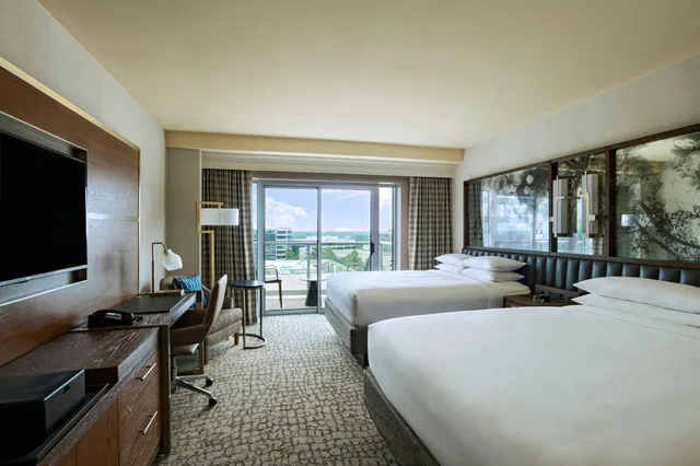 Room, 2 Queen Beds, Water View، The Woodlands Waterway Marriott Hotel And Convention Center 4/11