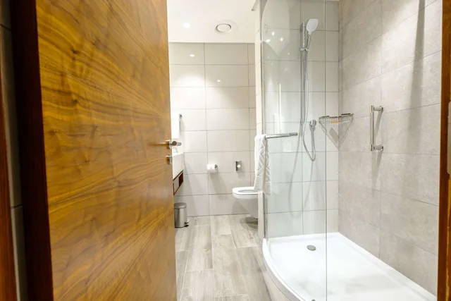 غرفة قياسية بسريرين منفصلين، Hilton Garden Inn Mbabane Swaziland 9/9