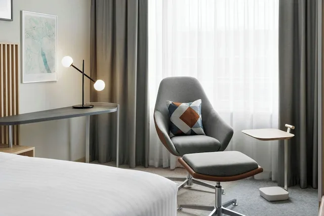 غرفة بسرير كينج، Courtyard by Marriott Zurich North 9/10