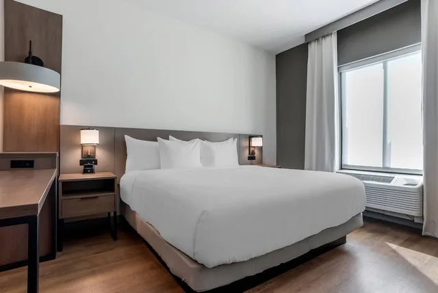 جناح بسرير كينج مع أريكة، Comfort Inn & Suites Panama City Beach - Pier Park Area 2/5