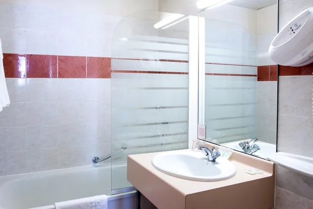 Room, Single, Hotel Saint Sauveur 4/11
