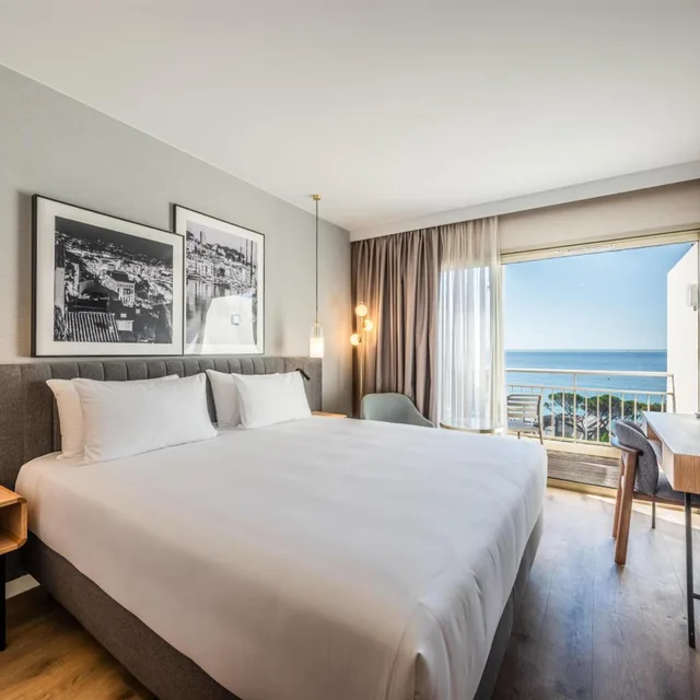 Premium, Sea View, Balcony, Luxotel Cannes 3/6
