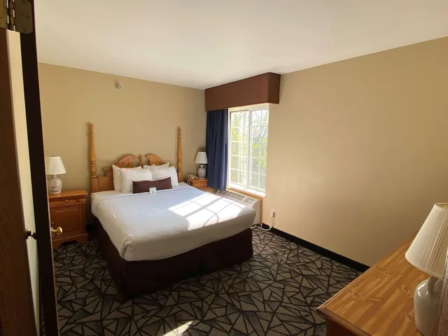 جناح بسريرين كوين مع أريكة، Best Western Galena Inn & Suites 1/3