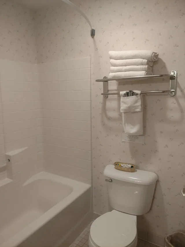 Studio, Suite, Multiple Beds، Days Inn By Wyndham Torrey Capitol Reef 2/3