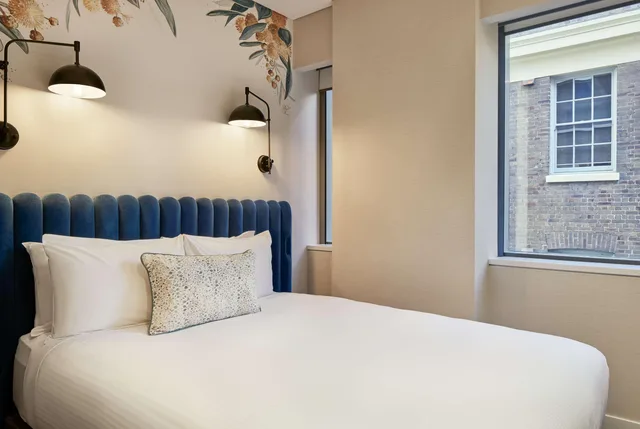 غرفة صغيرة بسرير كوين، Aiden by Best Western Darling Harbour 2/8