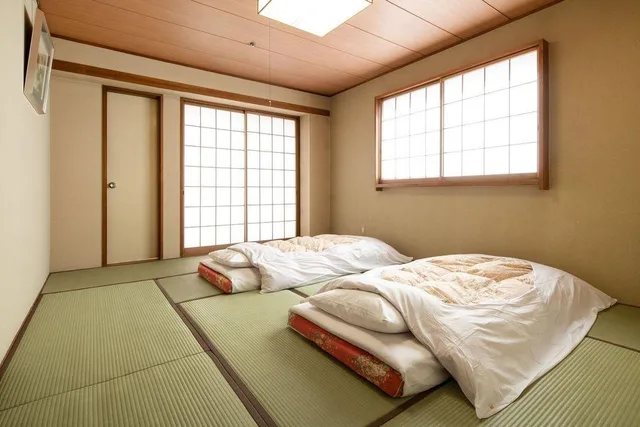 غرفة بأربعة أسرّة، AKAKURA HOTEL 1/1