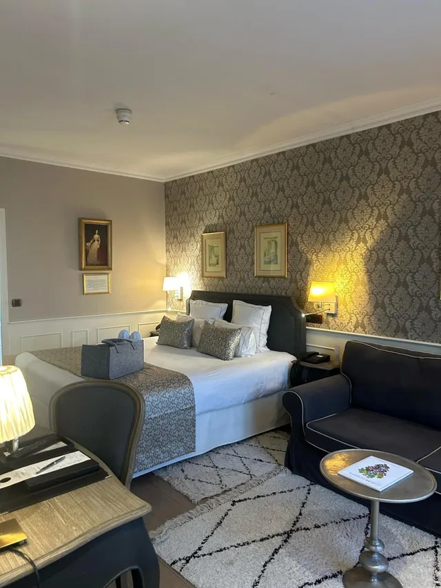 غرفة ديلوكس عائلية، Hotel & Spa Le Grand Monarque, BW Premier Collection 2/4