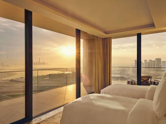 Royal, Lanai, Suite, Twin Beds، The Lana 2/7