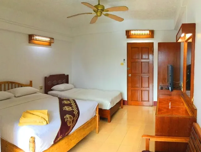 Superior, Triple, Twin Beds, City View, Bliss Mansion 1/1