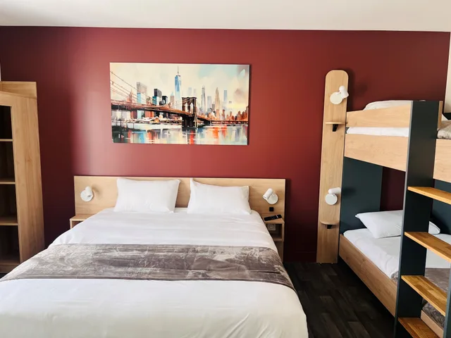 غرفة سوبيريور رباعية، Hotel Wood Inn Merignac 2/3