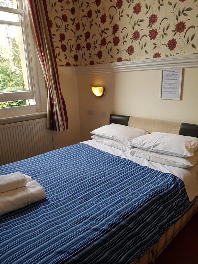 غرفة ثلاثية بسرير مزدوج وسرير فردي، The Lismore Hotel 1/1