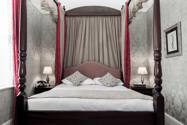 غرفة سوبيريور بسرير مزدوج، Butlers Townhouse 1/4