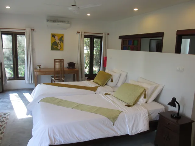 2 Bedrooms, Family Suite, Queen and Twin Beds, Lake Side, Garden View، Jasmine Hill Lodge 1/6