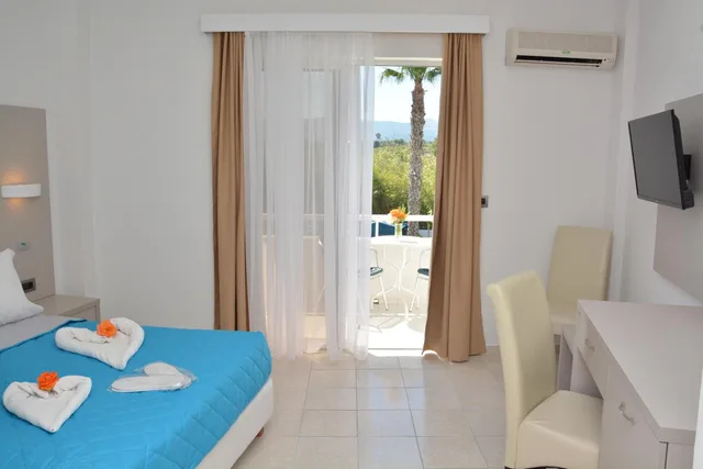 غرفة مفردة، Costa Angela Seaside Resort 4/10