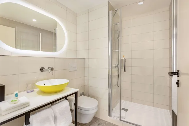 Room, Twin Beds, Hyatt Place Paris Charles De Gaulle Airport 2/2