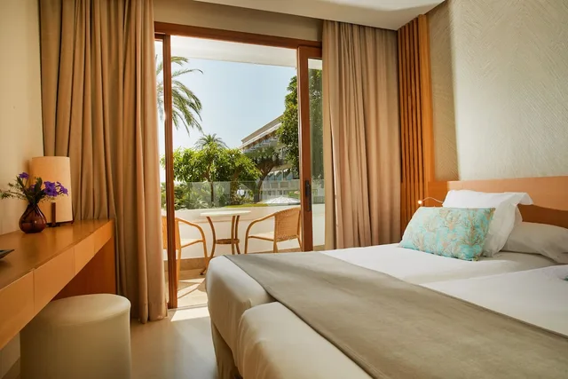 غرفة قياسية بسرير مزدوج بشرفة، Hotel Son Caliu Spa Oasis Superior 5/9