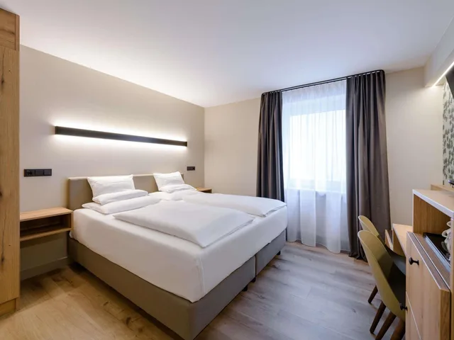 غرفة كومفورت بسرير كوين، Mercure Hotel Muenchen Altstadt 1/4