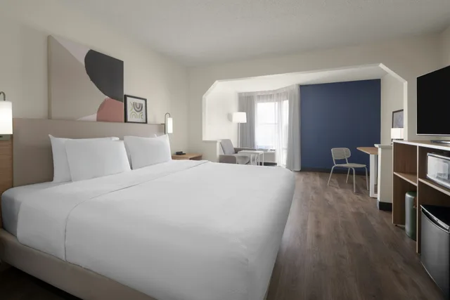 غرفة بسرير كينج، Spark by Hilton Florence North I-95, SC 3/8