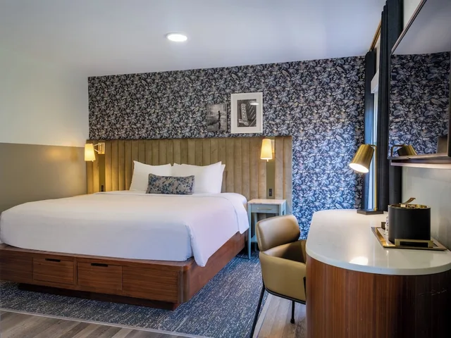 غرفة قياسية بسرير كينج، The Darwin Hotel 2/7