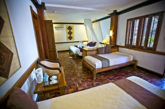Premiere Room، FRIDAYS BORACAY RESORT 1/5