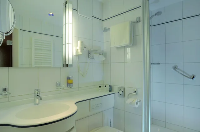 غرفة قياسية بسرير مزدوج، Ringhotel Loew S Merkur 7/7