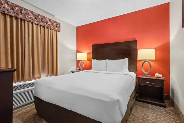 جناح بسرير كوين، Comfort Inn & Suites Calgary Airport - South 2/4