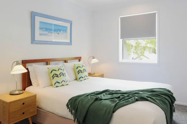 3 Bedrooms, Deluxe, 2 Bunk Beds, 2 Queen Beds, Water Front، NOOSA ENTRANCE WATERFRONT RESORT 3/5