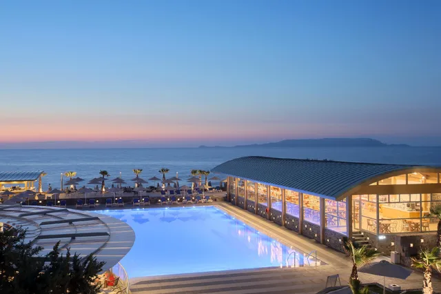 غرفة سوبيريور بإطلالة على البحر، Arina Beach Resort 1/1
