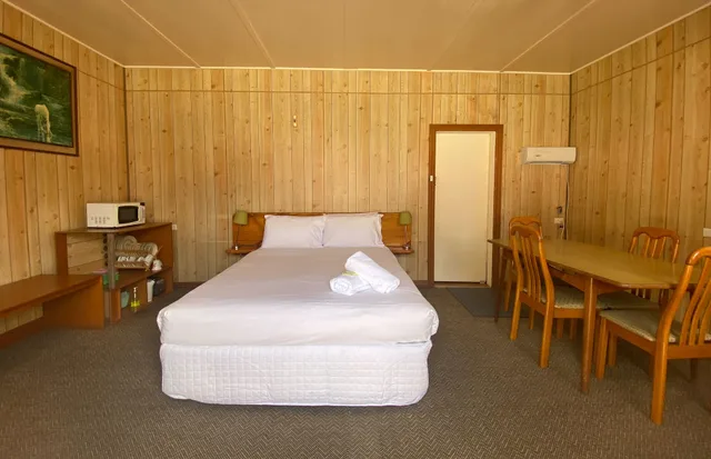 غرفة عائلية بسرير كوين وسريرين فرديين، Mountain View Motel Queenstown 3/6