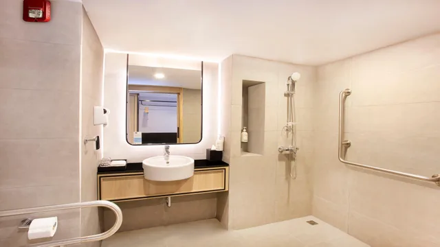 غرفة بسرير كوين لذوي الإعاقة، Holiday Inn Express & Suites Bangkok Central Pier 4/4