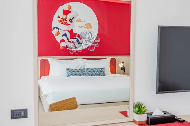 Deluxe Room [28 Sqm] King، Hotel Midtown Ratsada 6/7