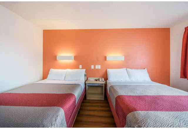 غرفة رباعية بسريرين مزدوجين، Motel6 Fairfield, CA - North 7/9