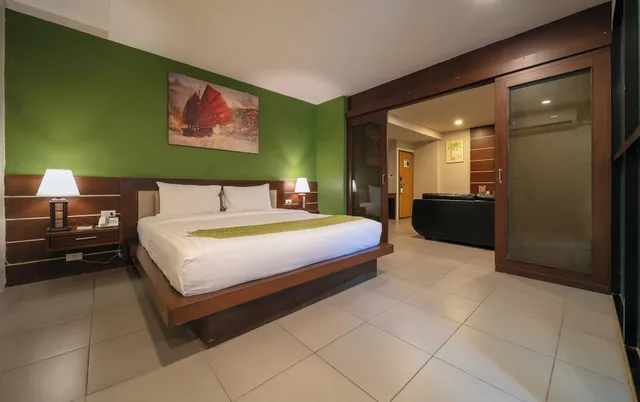 جناح رومانسي، Gu Hotel 3/7