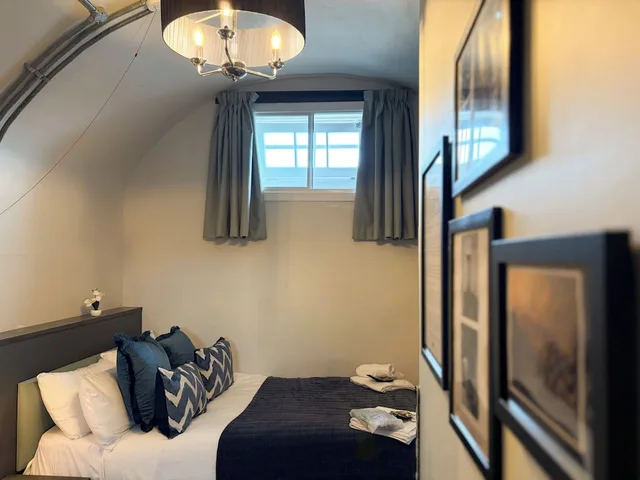 غرفة بسرير مزدوج بحمام مشترك، CoDE Pod Hostels THE CoURT 7/9