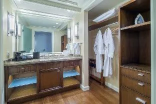 Tower, Superior, 2 Queen Beds، Little America Hotel Salt Lake City 4/5