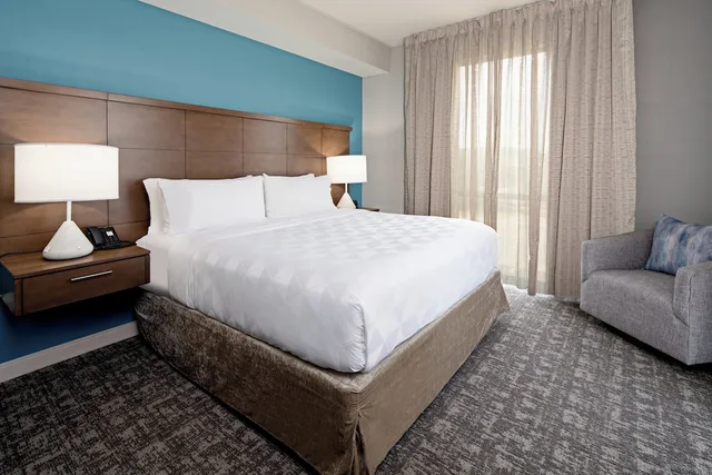جناح استوديو بسرير كوين بمطبخ لذوي الإعاقة، Staybridge Suites Long Beach Airport 2/6