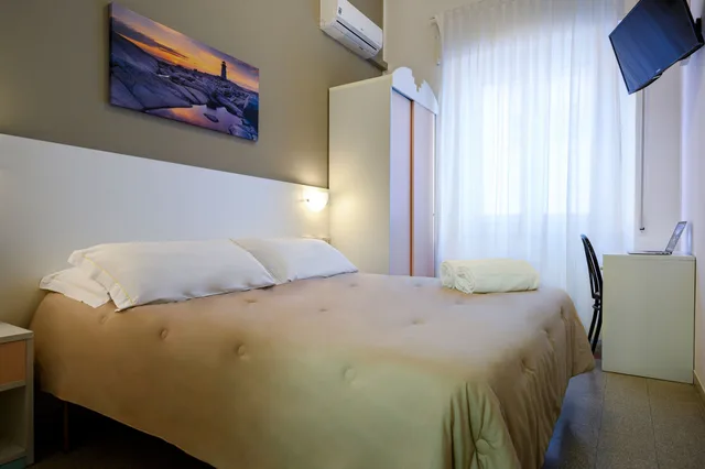 غرفة اقتصادية بسرير كوين، Amadei Hotel Blumen 1/3