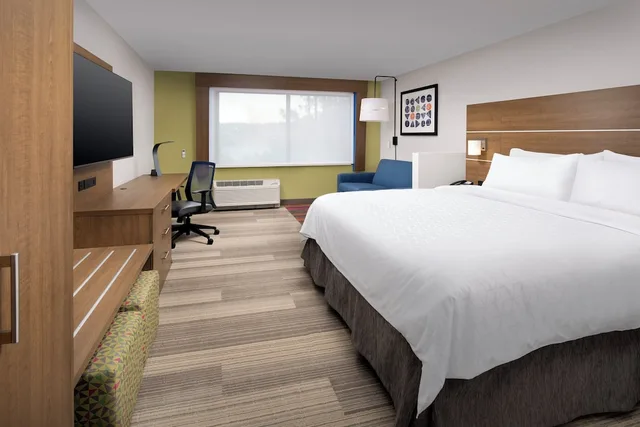 غرفة قياسية بسرير كينج، HOLIDAY INN EXPRESS & SUITES NORTH BRUNSWICK 2/5
