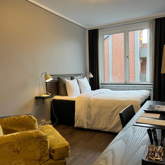 غرفة بسرير كوين، First Hotel Grand Odense 3/3