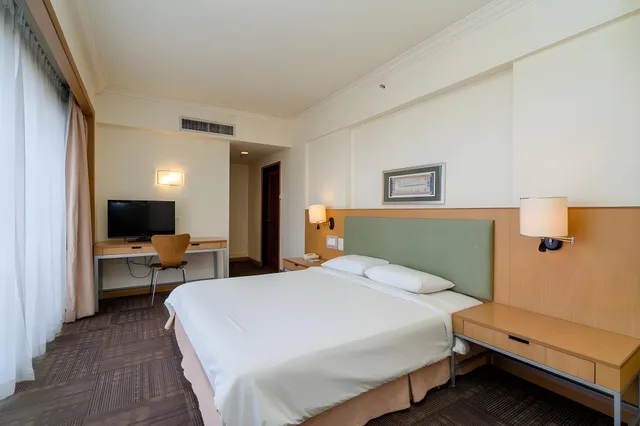 جناح تنفيذي، Premier Hotel 1/2