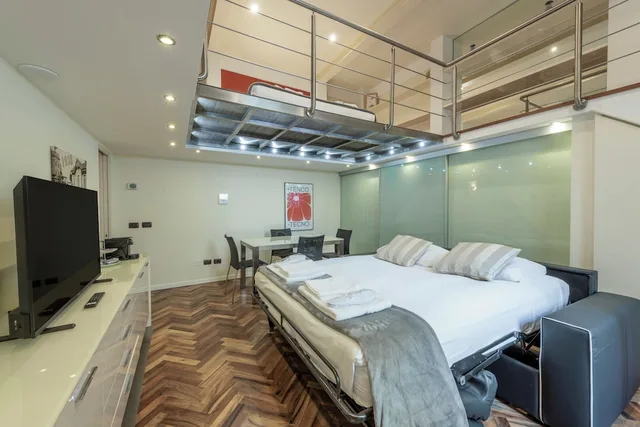 Mozart, Suite, 2 Queen Beds، Milan Royal Suites Magenta Luxury Apartments 2/5