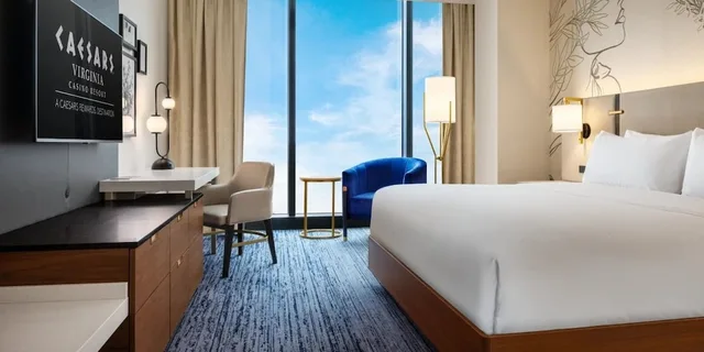 Premium, King Bed, High Floor, Caesars Virginia - A Caesars Rewards Destination 2/4