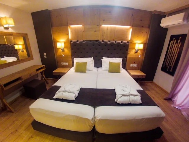 جناح جونيور بسريرين منفصلين مع أريكة، Elmi Suites 8/10