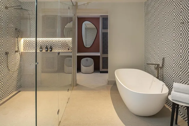 1 Bedroom, Azure, Club, Deluxe, Suite, King Bed, Ocean View، Zemi Miches Punta Cana All-Inclusive Resort, Curio by Hilton 7/10