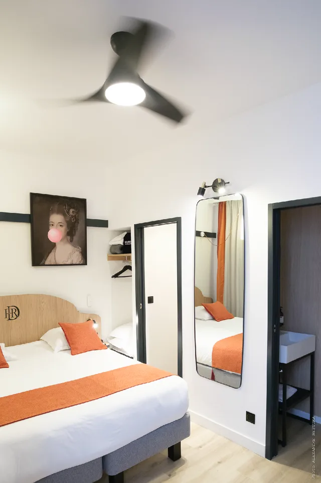 غرفة سوبيريور بسريرين منفصلين، Hotel Des Roys 2/2