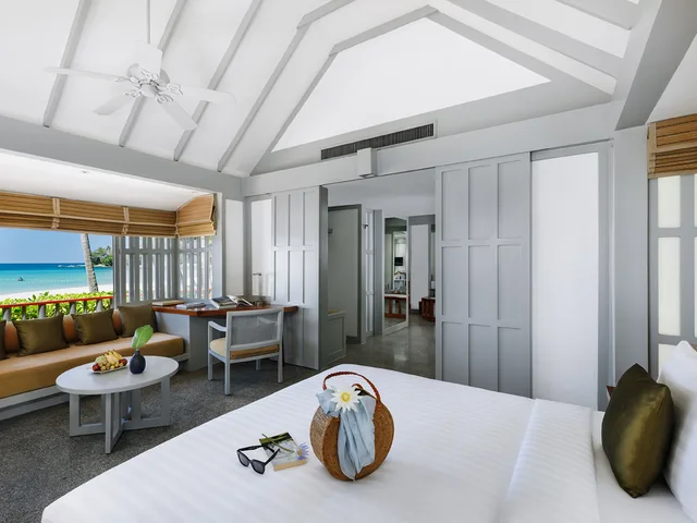 Beach, Suite، The Surin Phuket 1/2