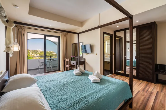 غرفة عائلية بشرفة بغرفة نوم واحدة، Ladiko Suites 2/5